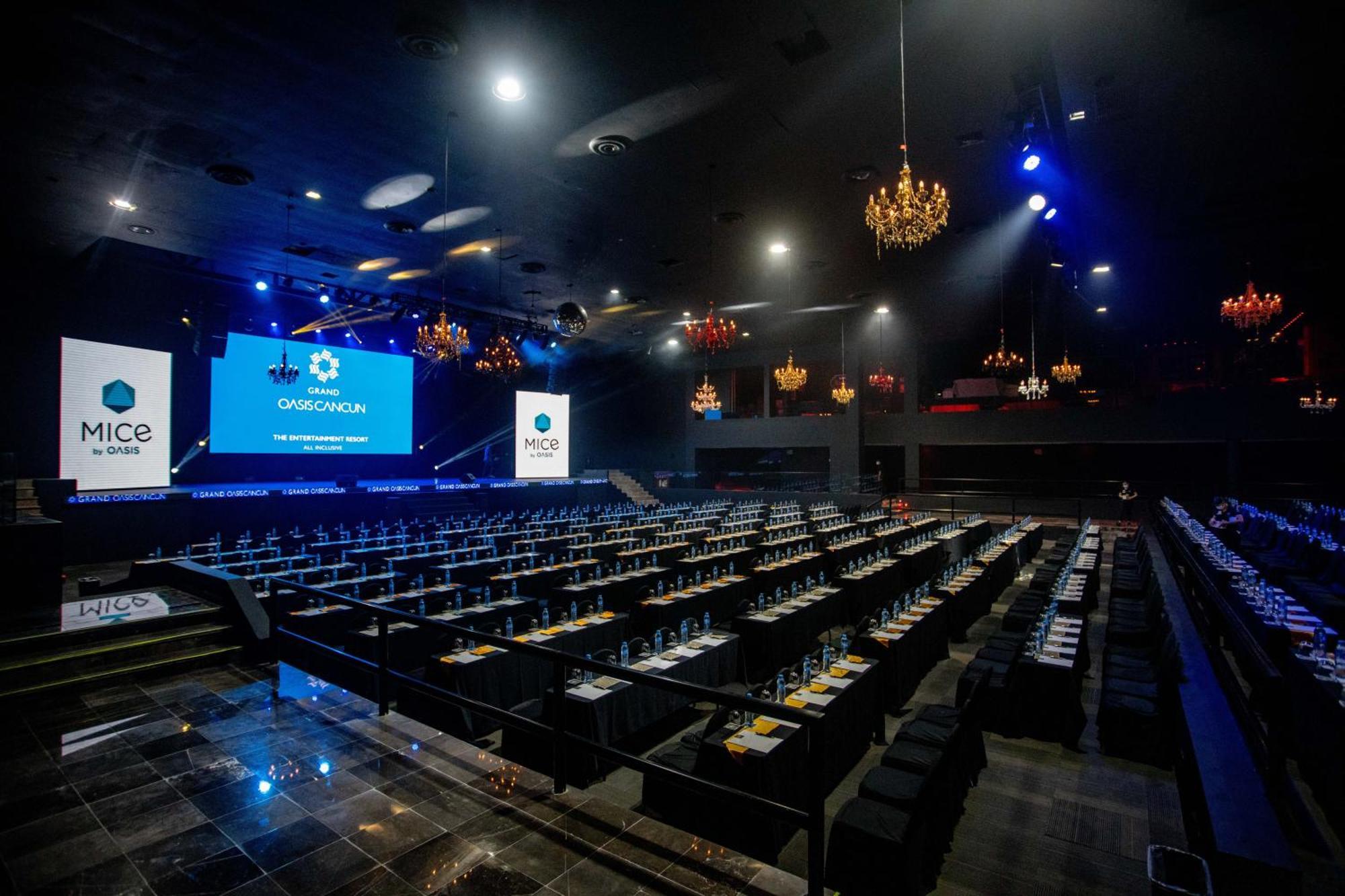 Grand Oasis Cancun Hotel Exterior photo The Auditorium