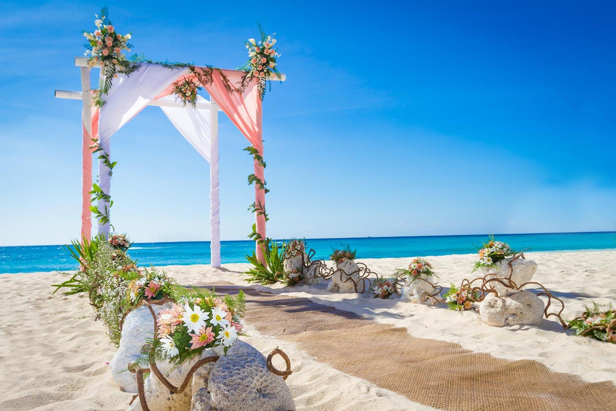 Grand Oasis Cancun Hotel Exterior photo Beach wedding